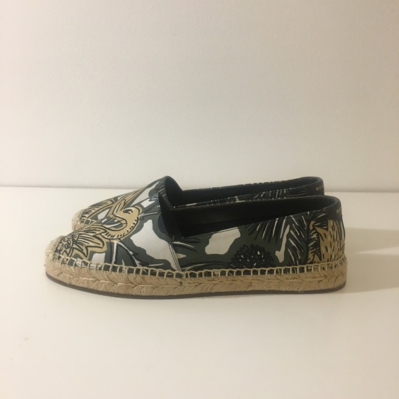 Burberry Floral Hodgeson Flo Flat Espadrilles - Picture 9 of 11